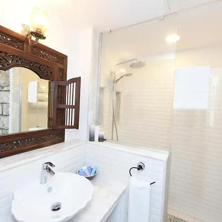 Taraca Romantik (adults Only) Bed & Breakfast 2*